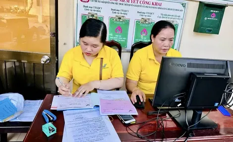 Thực hiện thủ tục hành chính qua dịch vụ bưu chính công ích