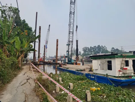 Tháo gỡ khó khăn, phấn đấu sớm hoàn thành kè kênh Cái Sắn