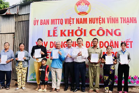 Quan tâm chăm lo, hỗ trợ người nghèo