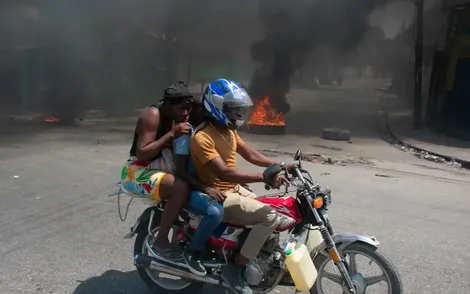 Các băng nhóm Haiti tiếp quản thủ đô