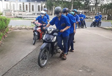 Lồng ghép giáo dục ý thức tuân thủ pháp luật về giao thông cho học sinh, đoàn viên thanh niên