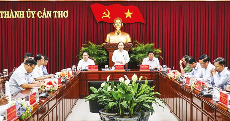 Quan tâm tháo gỡ khó khăn cho các doanh nghiệp đẩy mạnh sản xuất, kinh doanh và đầu tư vào thành phố