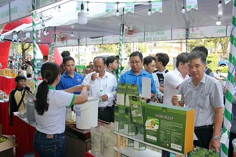 24 gian hàng tham gia hội chợ “Tôn vinh sản phẩm Việt”