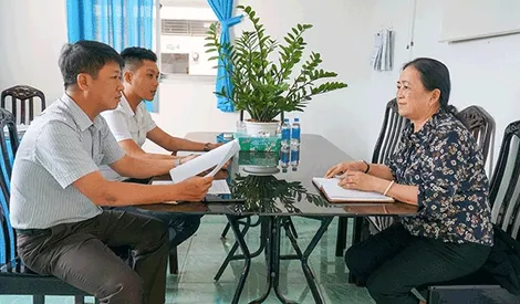 Tự phê bình và phê bình để cùng tiến bộ