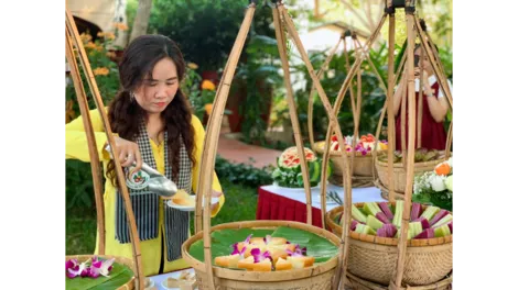 Tạo không gian giới thiệu và trình diễn bánh dân gian