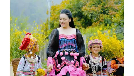 Ca sĩ Tân Nhàn cất vang câu hát quê hương