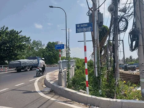 Ðã sửa nội dung bảng tên đường