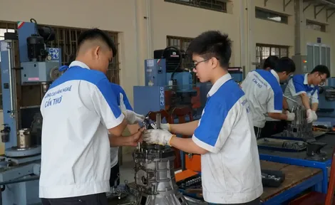 Đa dạng loại hình, trình độ đào tạo, đảm bảo chất lượng giáo dục nghề nghiệp