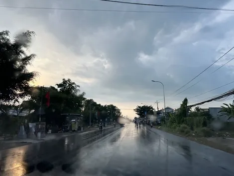Mưa trái mùa xuất hiện ở ĐBSCL