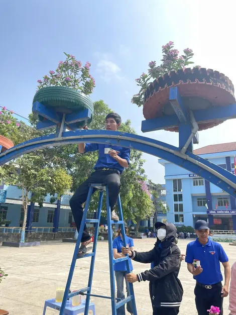 Chung tay xây dựng quê hương