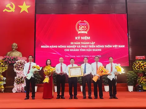 Kỷ niệm 20 năm thành lập Agribank Chi nhánh tỉnh Hậu Giang