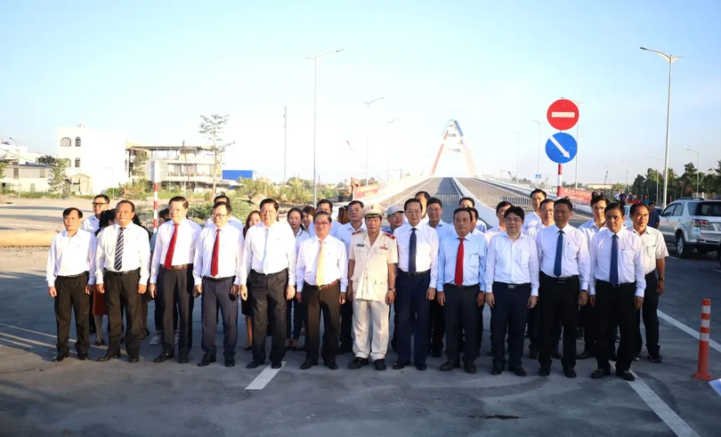 Chính thức đưa vào sử dụng cầu Trần Hoàng Na