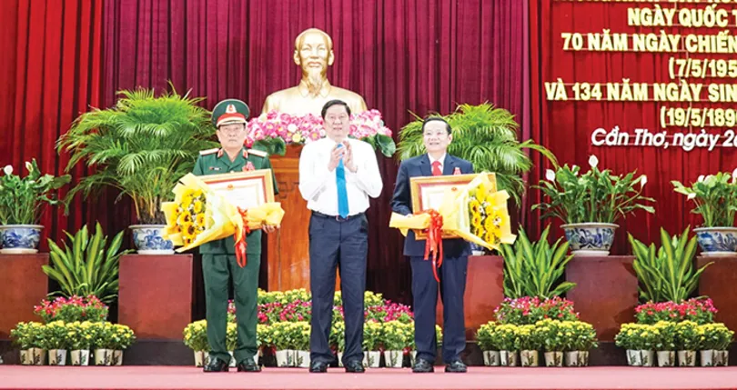 TP Cần Thơ long trọng tổ chức họp mặt kỷ niệm các ngày lễ lớn