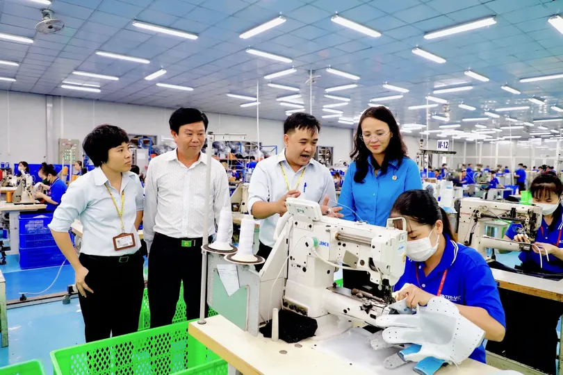 Tích cực xây dựng và thực hiện tốt quy chế dân chủ ở cơ sở
