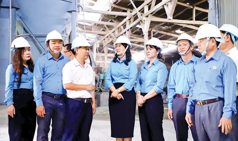 Thúc đẩy tinh thần lao động giỏi, lao động sáng tạo trong công nhân lao động