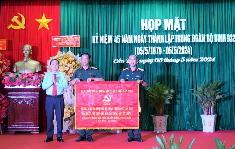 Kỷ niệm 45 năm Ngày thành lập Trung đoàn Bộ binh 932
