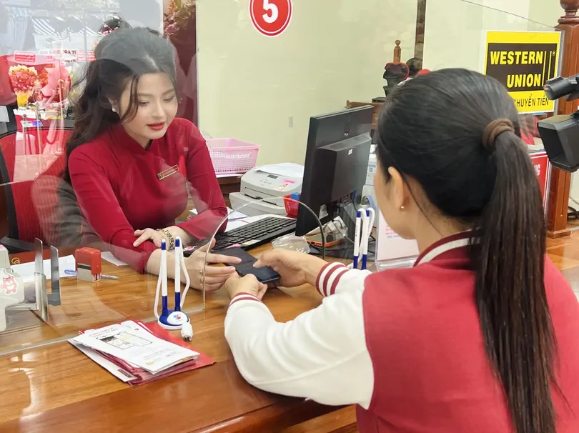 Chuyển đổi số ngành Ngân hàng tổng thể,
toàn diện, ưu tiên chất lượng hơn số lượng