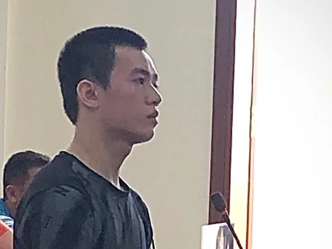 Mâu thuẫn trong việc mượn điện thoại, đâm chết bạn