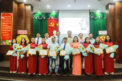 Khích lệ điều dưỡng giỏi