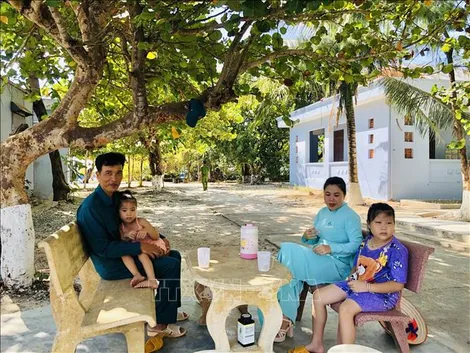 Về nơi "đảo là nhà, biển cả là quê hương"