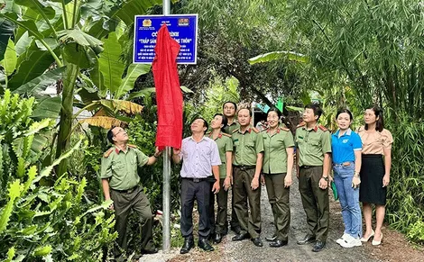 Khánh thành công trình “Thắp sáng đường nông thôn”