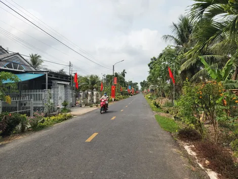 Đầu tư bình quân 233 tỉ đồng/xã phục vụ
xây dựng nông thôn mới