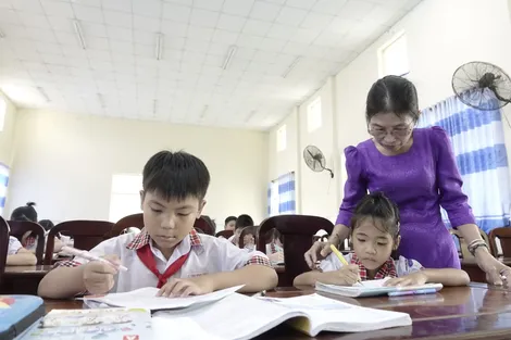 “Giữ vở sạch, viết chữ đẹp” ở Bình Thủy