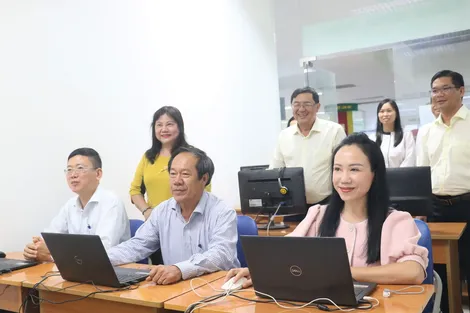 Nâng cao nhận thức của công chức, viên chức về chuyển đổi số
