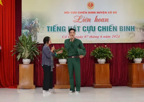Cờ Đỏ tổ chức liên hoan “Tiếng hát Cựu chiến binh”