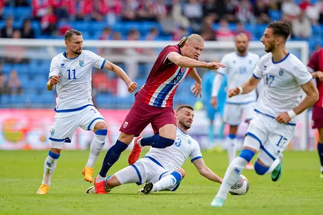 Ngôi sao lớn kém duyên với EURO!