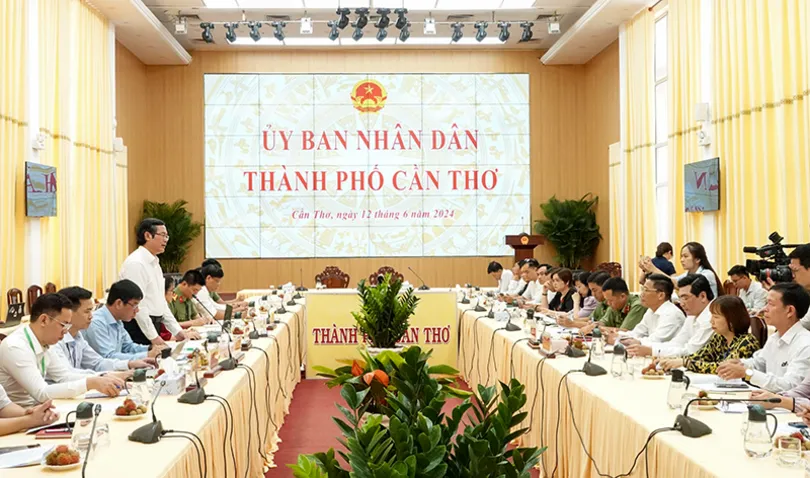 Bộ Giáo dục và Đào tạo kiểm tra công tác chuẩn bị Kỳ thi tốt nghiệp THPT năm 2024 tại TP Cần Thơ