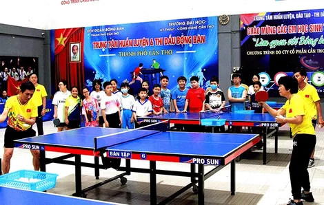 Khai giảng khóa bóng bàn miễn phí cho học sinh hè 2024
