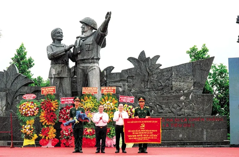 Kỷ niệm 60 năm Ngày thành lập Tiểu đoàn Tây Ðô