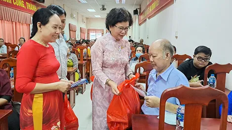 Nỗ lực vận động các nguồn lực chăm sóc nạn nhân chất độc da cam