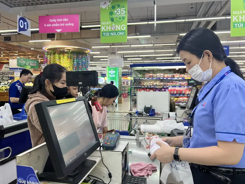 Nhiều giải pháp thúc đẩy thanh toán không dùng tiền mặt