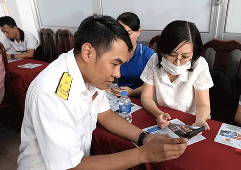 Ngành Thuế Cần Thơ đẩy mạnh triển khai ứng dụng eTax Mobile