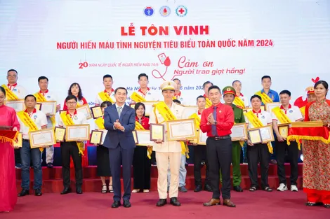 Cán bộ Công an TP Cần Thơ được tôn vinh người hiến máu tình nguyện tiêu biểu toàn quốc