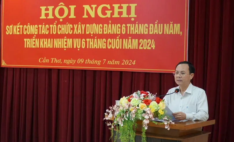 Kiện toàn đội ngũ cán bộ, quản lý để chuẩn bị tốt nguồn nhân sự ứng cử cấp ủy nhiệm kỳ mới