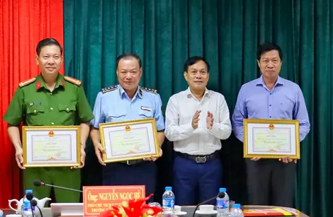 Chủ động phối hợp giữa các lực lượng chống buôn lậu, gian lận thương mại và hàng giả