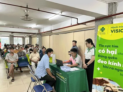Khám, cấp thuốc chữa bệnh mắt và phẫu thuật đục thủy tinh thể miễn phí