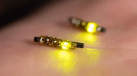 Thiết bị chứa đèn LED giúp điều trị ung thư
