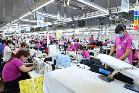 6 tháng đầu năm xuất nhập khẩu hàng hóa tăng 14,5%