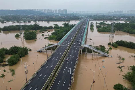 Vì sao Trung Quốc “tích trữ tài nguyên”?