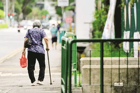 Số người già bị bỏ rơi ngày càng tăng ở Malaysia