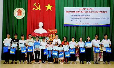 Họp mặt Ngày Vì nạn nhân chất độc da cam Việt Nam