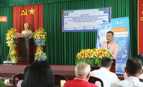 Ra mắt mô hình “Ngày thứ tư không viết, ngày thứ sáu không thu phí”
trong giải quyết hồ sơ thủ tục hành chính