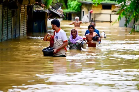 Gần 300.000 người Bangladesh phải lánh nạn do lũ lụt