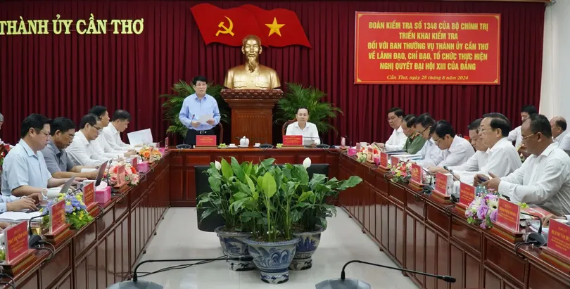 Thường trực Ban Bí thư làm việc với Ban Thường vụ Thành ủy Cần Thơ