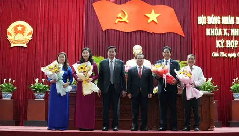 Năng động lãnh đạo xây dựng TP Cần Thơ phát triển Bài 2: Sâu sát cơ sở, tháo gỡ vướng mắc