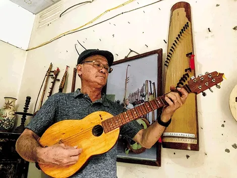 Bộ nhạc cụ gỗ dừa kỷ lục ở miền Tây